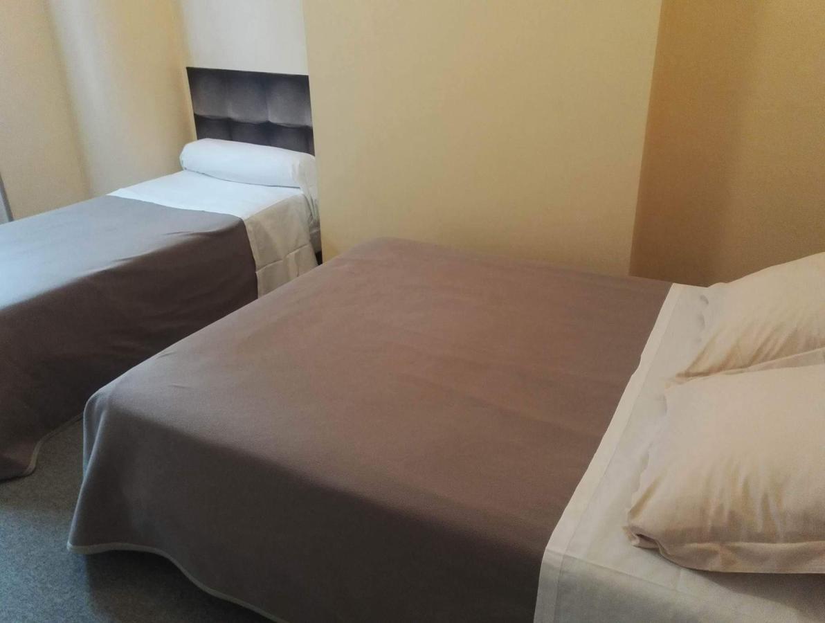 Hotel Du Square Riom Dış mekan fotoğraf
